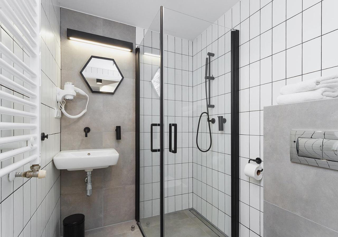 Aaron Aparthotel Cracovia Esterno foto
