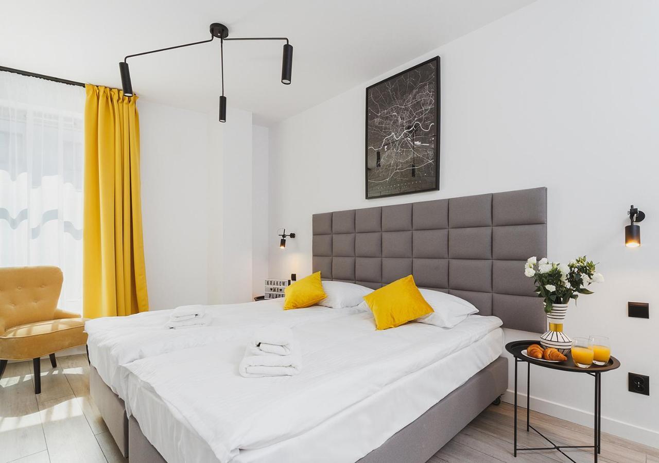 Aaron Aparthotel Cracovia Esterno foto