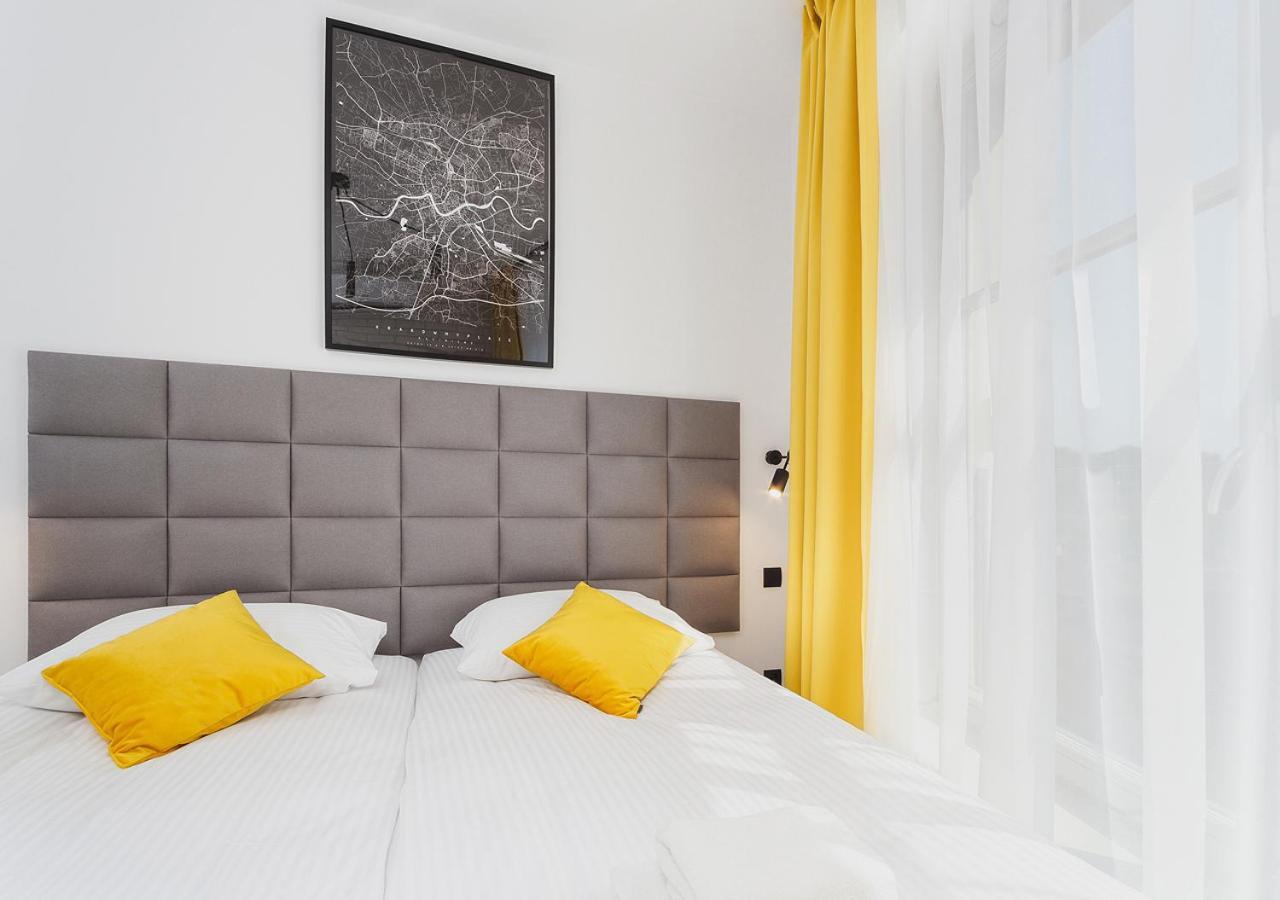 Aaron Aparthotel Cracovia Esterno foto